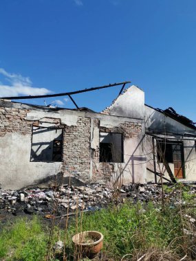 Yanan evin olduğu yer.