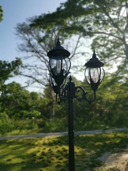 lanterns shape streetlight lamp post