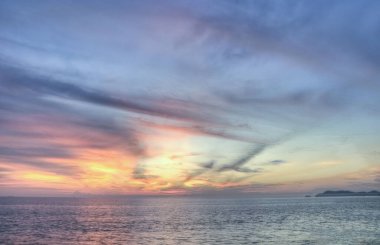 Sahilde güzel bir akşam.