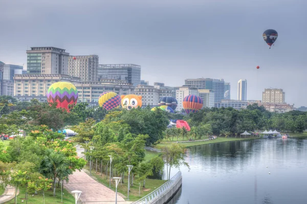 Путраджая Малайзия Марта 2019 Года Разноцветные Воздушные Шары Поднимаются Летают — стоковое фото