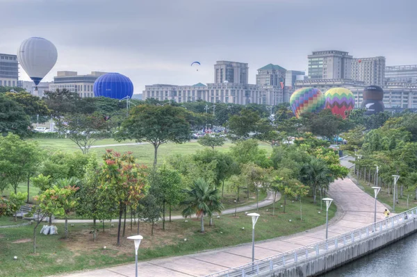 Putrajaya Malasia Marzo 2019 Coloridos Globos Aire Caliente Elevan Vuelan —  Fotos de Stock