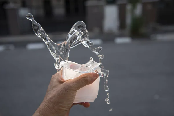 Squeeze Soft Plastic Drinking Water Splashing — Stock Photo, Image