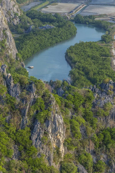 Montaña vista superior en la provincia de Prachuap Khiri Khan — Foto de Stock