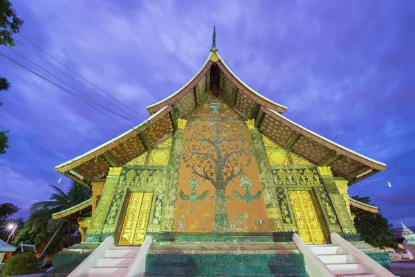Wat Xieng Thong, boeddhistische tempel in Luang Prabang, Laos — Stockfoto
