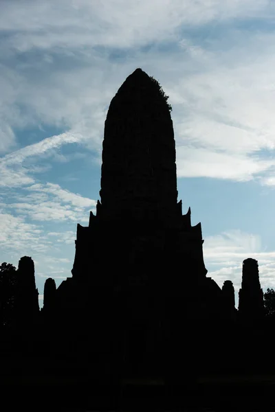 Silhouet van de traditionele pagode bij Sunrise time — Stockfoto