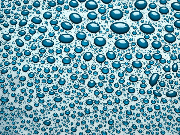 蓝底水滴 — 图库照片