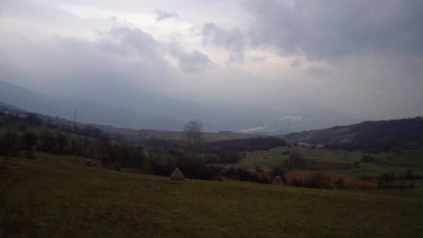 Industrielle Fabrik Verschmutzung Atmosphäre Große Rauch Aus Schornsteinen Der Nähe — Stockvideo