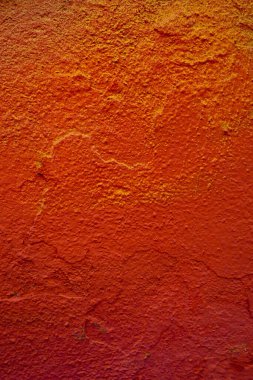 Yıkık alçıyla boyanmış parlak, eski bir duvar. Çatlak, çip ve diğer düzensizliklerle dolu pis bir geçmişi var. - Evet. Boşluğu kopyala