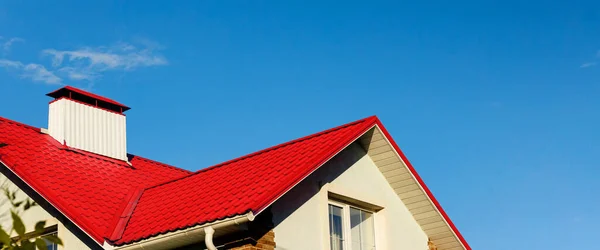 Roof House Cottage Made Red Metal Tiles Drains Slopes Tides — Stock Photo, Image