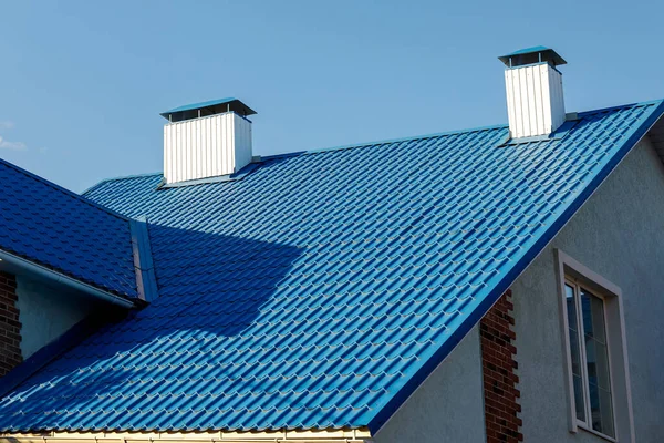 Roof House Cottage Made Blue Metal Tiles Drains Slopes Chimney — Stock Photo, Image