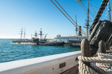 San Diego, Kaliforniya / Usa - 14 Ağustos 2019 San Diego Denizcilik Müzesi ABD 'deki en büyük tarihi deniz gemisi koleksiyonlarından biridir..