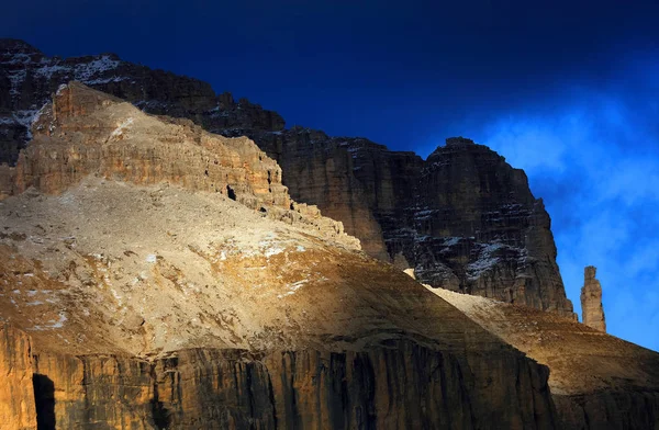 Alpejskie krajobrazy w Dolomitach - grupy Sella — Zdjęcie stockowe