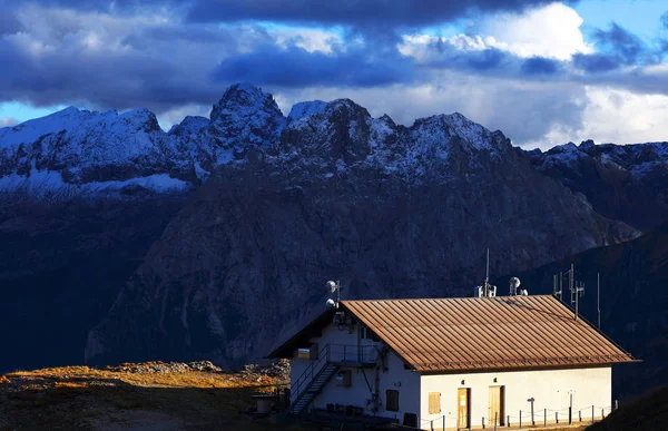 Dolomitler Talya Avrupa Sonbahar Sonu Manzarası — Stok fotoğraf