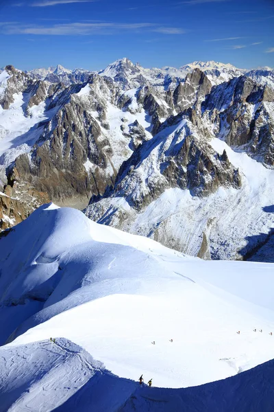 高級サヴォワ フランス ヨーロッパの冬の高山風景 — ストック写真