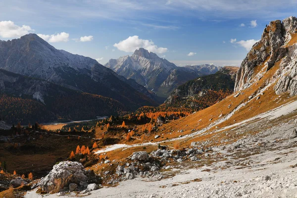 意大利 欧洲Dolomites的Cadini Misurina秋季风景 — 图库照片