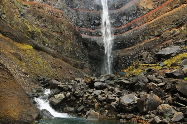 Hengifosský Kaňon Hengifossovým Vodopádem Třetí Nejvyšší Vodopád Islandu Obklopen Čedičovými — Stock fotografie