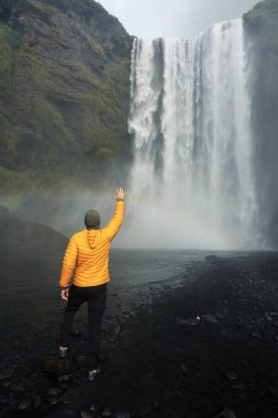 İzlanda, Avrupa 'da Skogafoss şelalesi