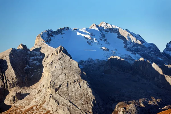 Färgglada Soluppgång Över Marmolada Peak 3343Meter Det Högsta Berget Dolomiterna — Stockfoto