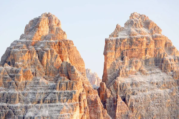 拉瓦雷多三峰 意大利语 Tre Cime Lavaredo Drei Zinnen 是意大利 欧洲最著名的白云石峰之一 — 图库照片