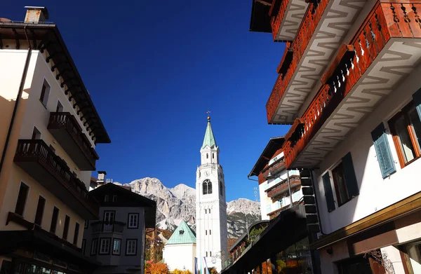 コルティナ ダンペッツォIn Dolomites 南チロル イタリア ヨーロッパ — ストック写真