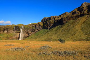 Gün batımında Seljalandsfoss Şelalesi, İzlanda, Avrupa