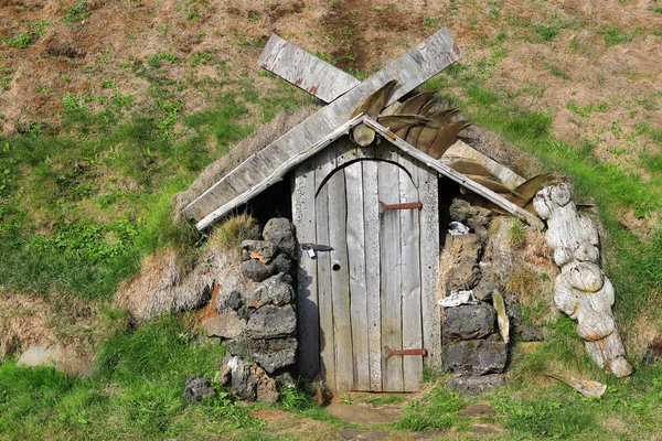 Αρχαία Παραδοσιακή Τύρφη Σπίτι Στην Ισλανδία Ευρώπη — Φωτογραφία Αρχείου