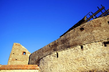 Deva Kalesi, inşa orta Onüçüncü yüzyılda kale tepede bir Daçya yerleşim yerinin üstündeki Romanya, Europe