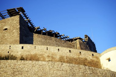 Deva Kalesi, inşa orta Onüçüncü yüzyılda kale tepede bir Daçya yerleşim yerinin üstündeki Romanya, Europe