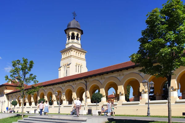 Tourists Visiting Alba Iulia Medieval Fortress Famous Landmark Transylvania Romania — Stock Photo, Image