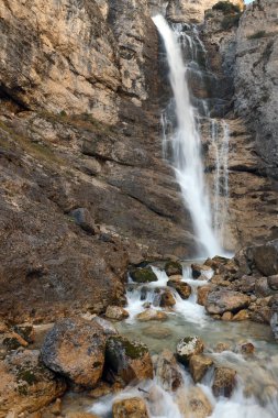Fanes Şelalesi Dolomitler, İtalya, Avrupa