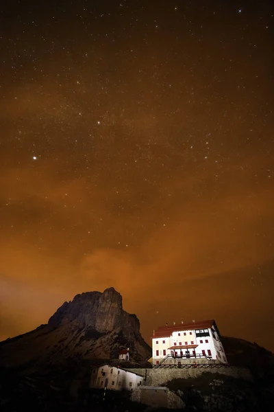 白云石上空的夜空 意大利 曝光时拍摄 — 图库照片