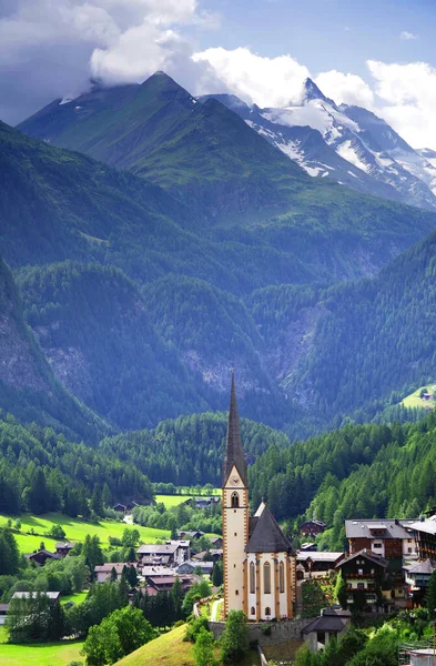 Avusturya Avrupa Daki Heiligenblut Köyünün Yaz Manzarası Telifsiz Stok Imajlar