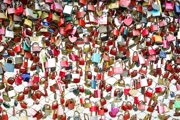 Großaufnahme Von Liebesschließfächern Der Berühmten Brücke Makartsteg Salzburg Österreich Europa — Stockfoto