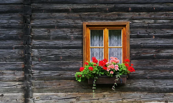 Arquitectura Tradicional Madera Tirol Del Sur Austria Europa —  Fotos de Stock