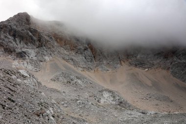 Triglav Ulusal Parkı, Julian Alps, Slovenya, Avrupa 'da yaz alp manzarası