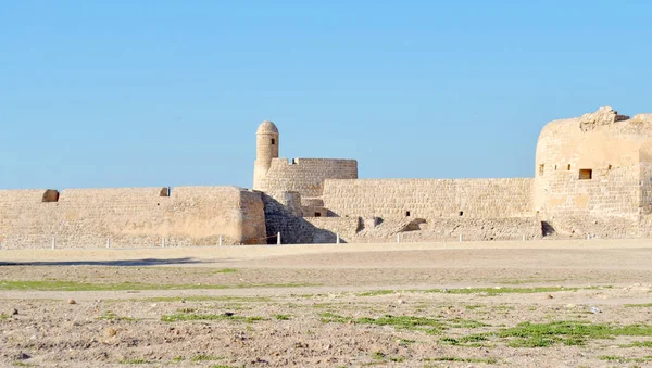 Castello Nazionale Del Bahrein Nella Giornata Sole Forte Qal Bahrein Immagine Stock