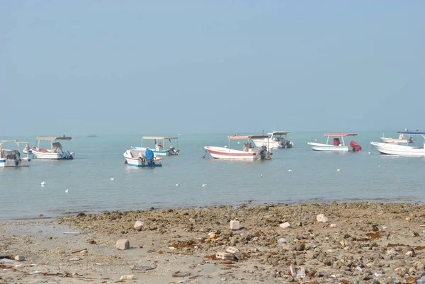 Pescadores Barcos Locais Dia Ensolarado — Fotografia de Stock