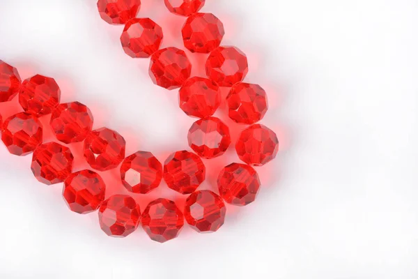 Όμορφη Red Glass Sparkle Κρύσταλλο Isoalted Χάντρες Λευκό Φόντο Χρήση — Φωτογραφία Αρχείου