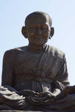 Phra Buddhacharn Toh Phomarangsi, Buda keşiş heykel Tayland