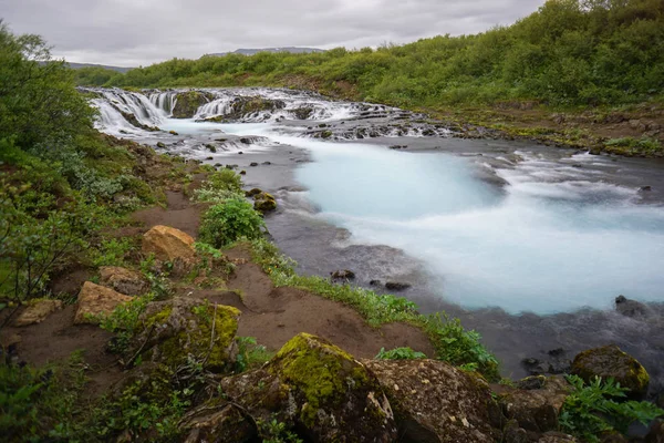 Vackra Bruarfoss vattenfall, Island — Stockfoto