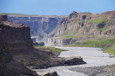 Dettifoss yaz, kuzeydoğu İzlanda.