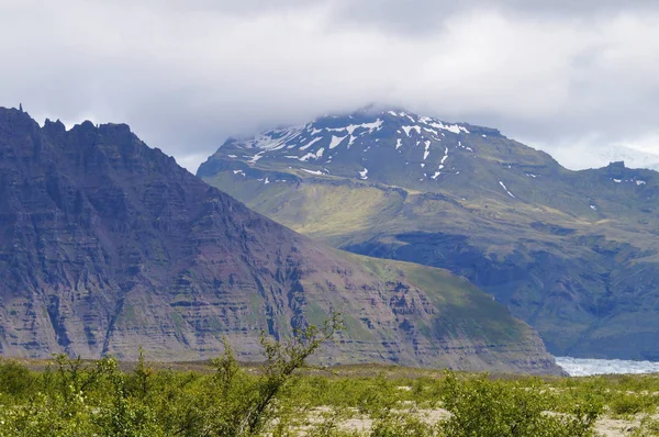 Piękny krajobraz w lecie, Islandia — Zdjęcie stockowe