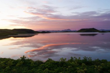 İzlanda'daki güzel Myvatn göl.