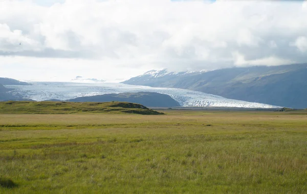 Hermosa vista en verano, Islandia . — Foto de Stock