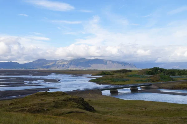 Schöne Aussicht im Sommer, Island. — Stockfoto