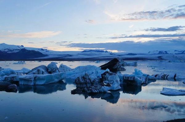 Manzara manzara buz Jokulsarlon, İzlanda — Stok fotoğraf