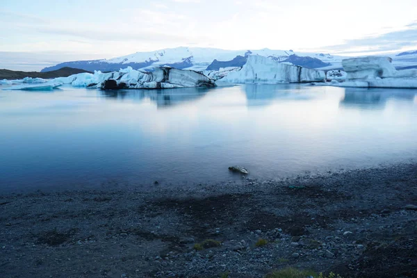 Manzara manzara buz Jokulsarlon, İzlanda — Stok fotoğraf