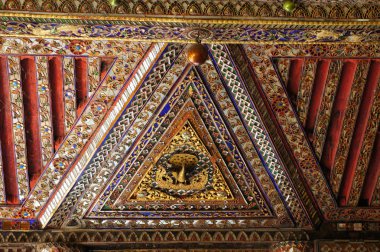 Güzel tavan Wat Phra Kaew Don Tao, Lampang, Thailand.