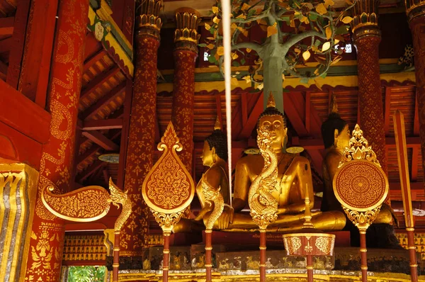 Chrám Wat Pong Sanuk Tai Lampang, Thajsko. — Stock fotografie