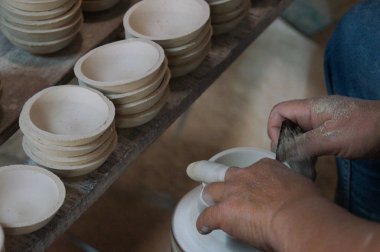 Kuzey Thailan beyaz kase kenarı düz adam yapma potter